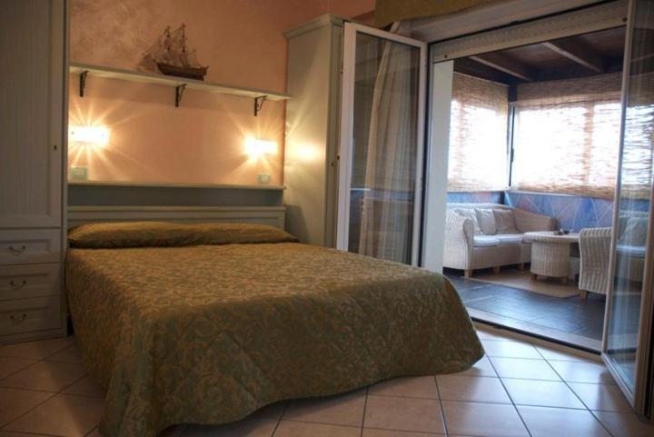 Hotel Residence Veliero Riccione Luaran gambar