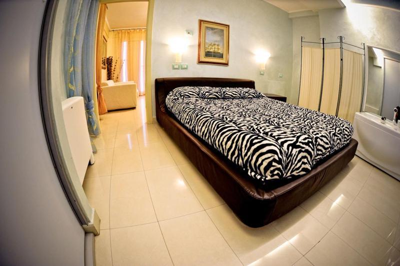 Hotel Residence Veliero Riccione Luaran gambar