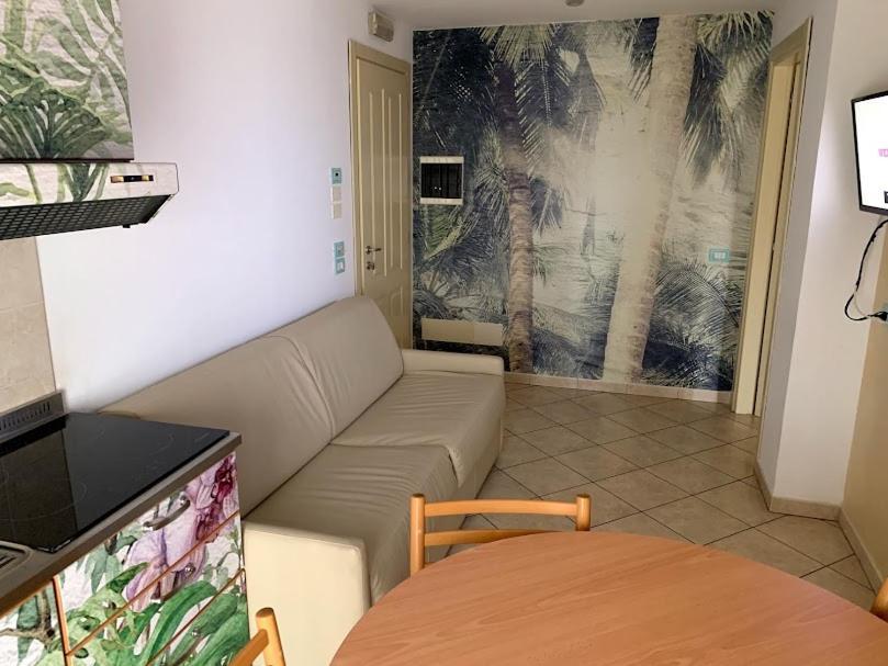 Hotel Residence Veliero Riccione Luaran gambar