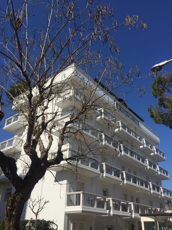 Hotel Residence Veliero Riccione Luaran gambar